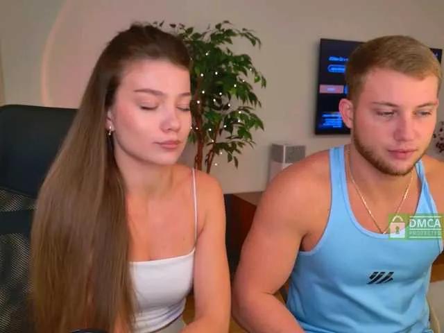 jony-jessica — On our streams we are excited to create exciting and spicy moments, share our passion and games with you. Together we create unique stories where every comment and question you make contributes to our exciting sexy show
