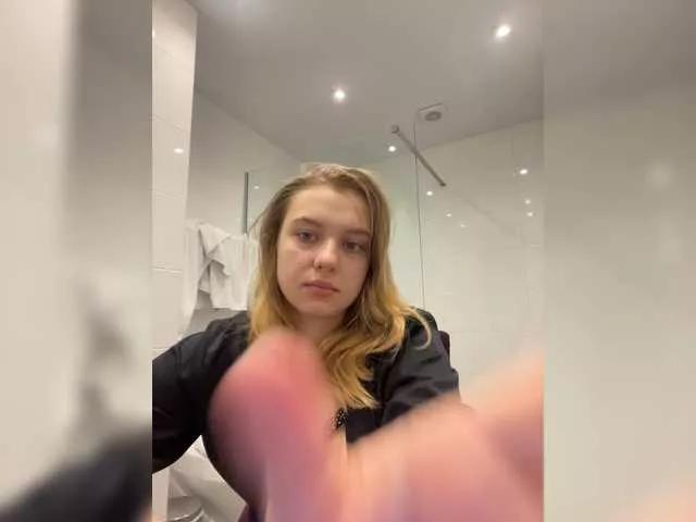 Freechat jucieLussie on BongaCams