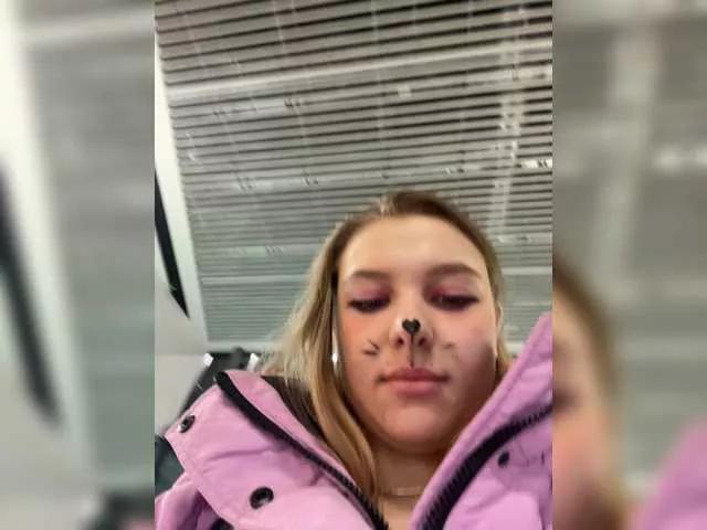 Freechat jucieLussie on BongaCams