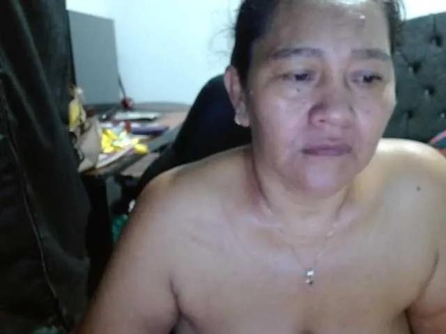 Offline katiamature on BongaCams