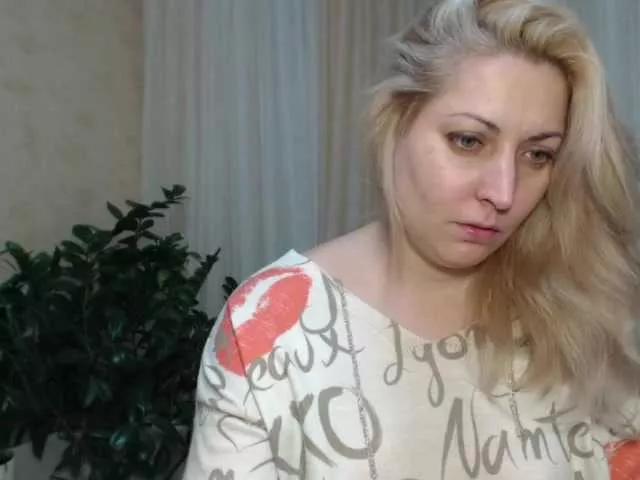 KickaIricka on BongaCams 