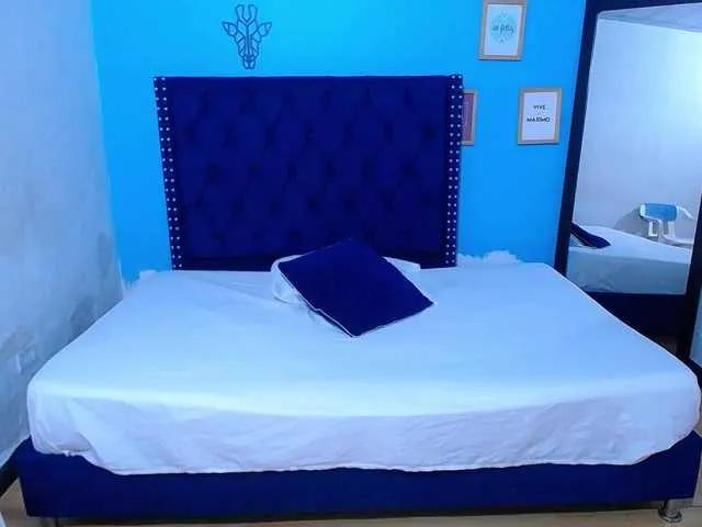 kinky-redhead18 on BongaCams 