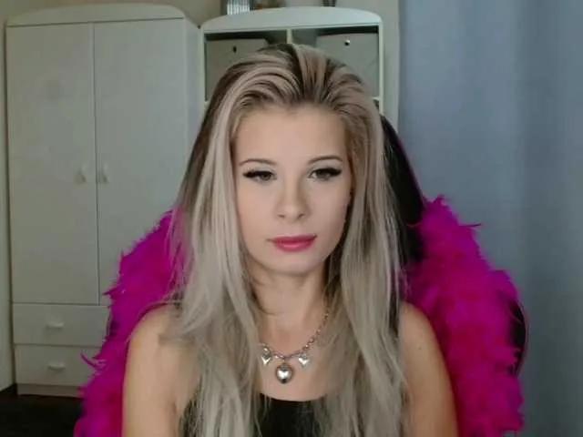 Freechat KristineNatural on BongaCams