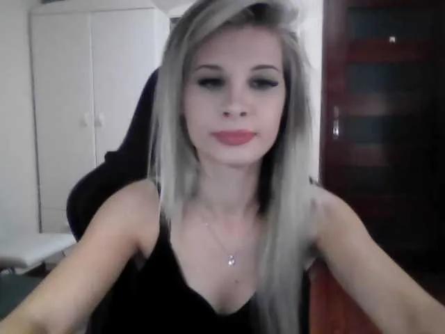 Freechat KristineNatural on BongaCams