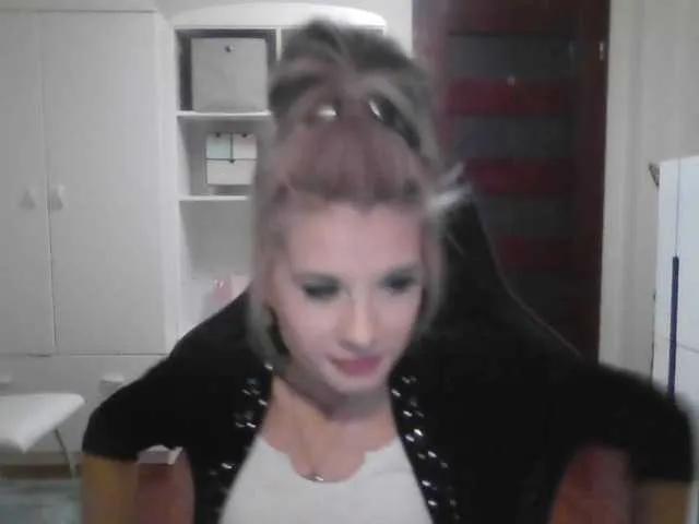 Freechat KristineNatural on BongaCams