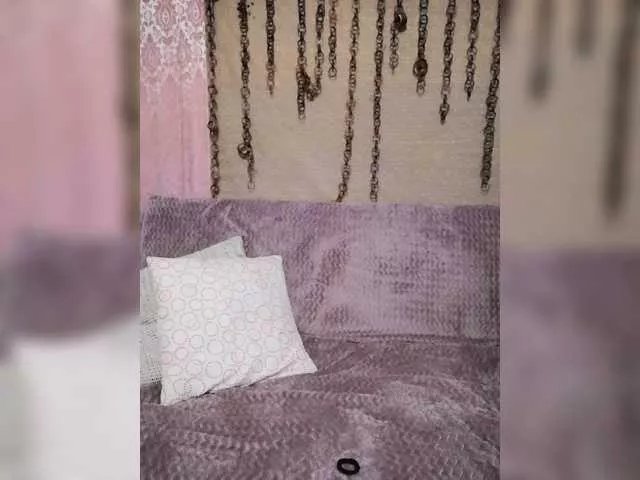 Freechat l4dyCandy on BongaCams