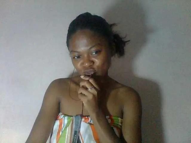 Laluna2 on BongaCams 