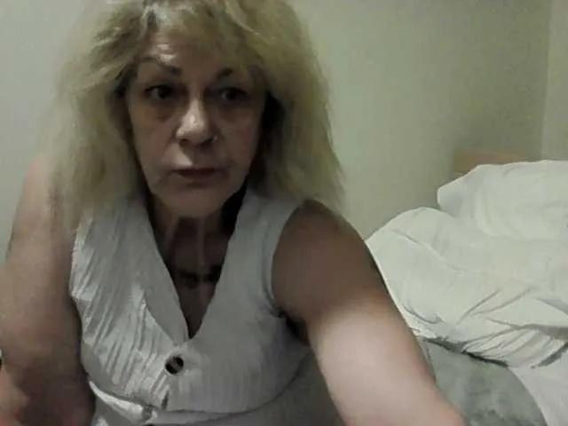 BongaCams latexshantie is Freechat latexshantie — younger men: seeing playing and come give orders slaves