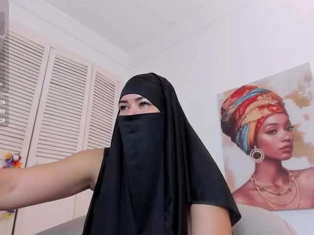 Offline Layla-arabelle on BongaCams