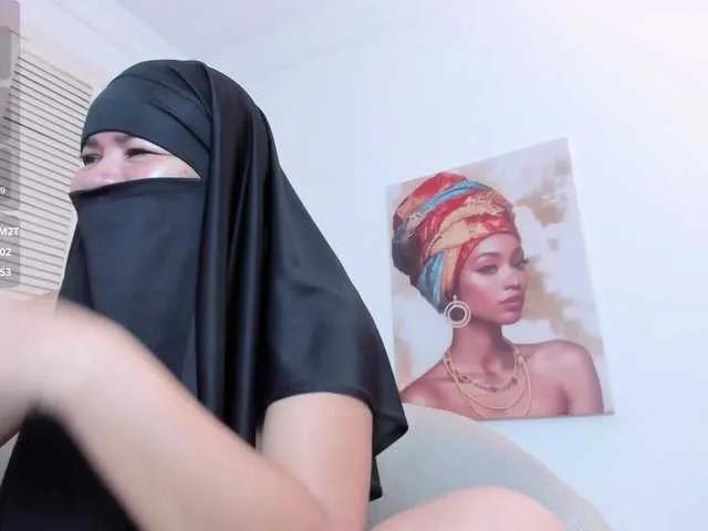 Offline Layla-arabelle on BongaCams