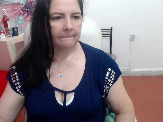 Freechat leonela on BongaCams