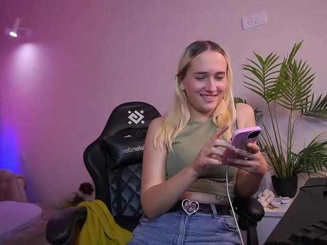 LilElfie on BongaCams 