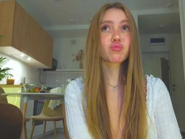 Offline lili-roze on BongaCams