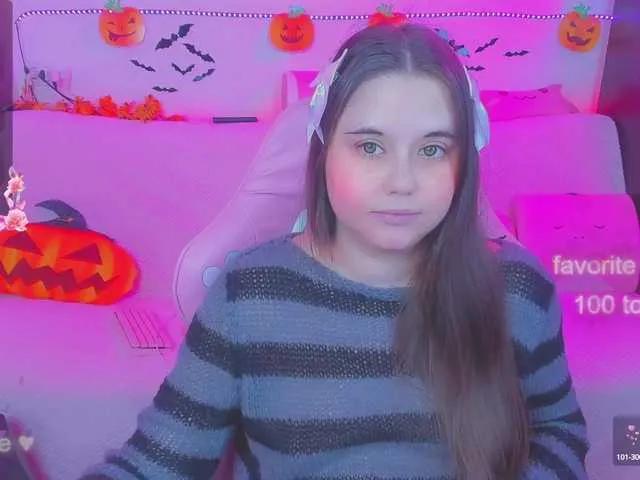 LittleKitsune on BongaCams 