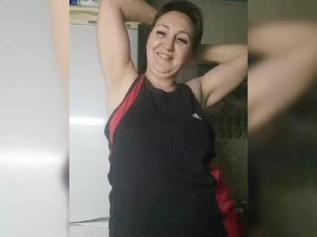 Offline LizaLuxer on BongaCams