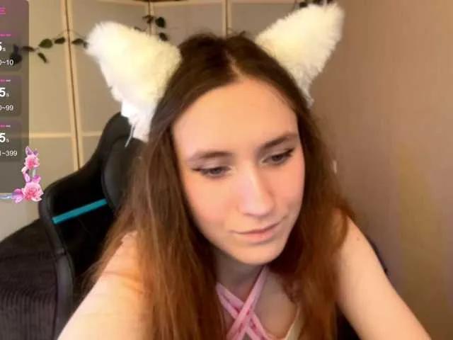 Lolacuttiehottie on BongaCams 