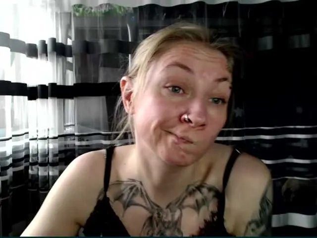 Freechat Lollifoxy on BongaCams