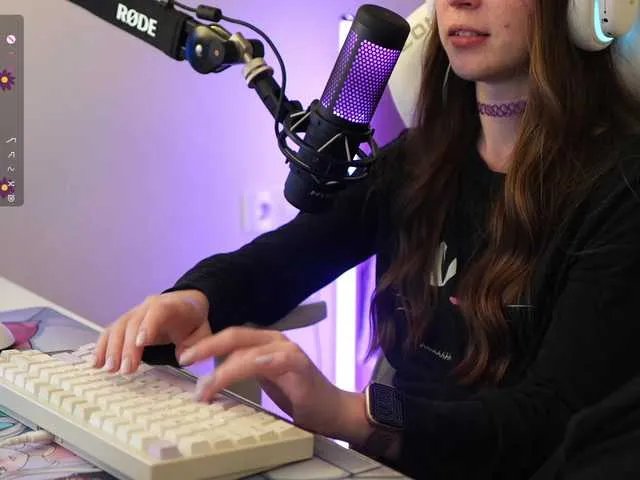 Freechat lollipop-o on BongaCams