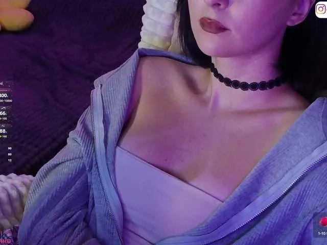 LollyGirlMoon on BongaCams 