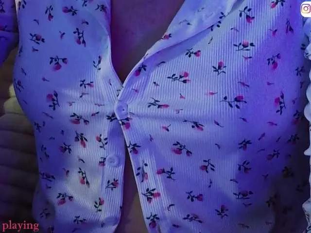 LollyGirlMoon on BongaCams 