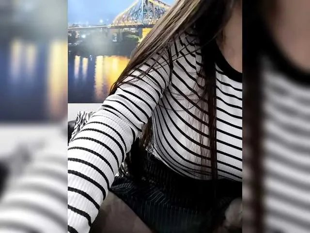 Freechat Lona-S on BongaCams