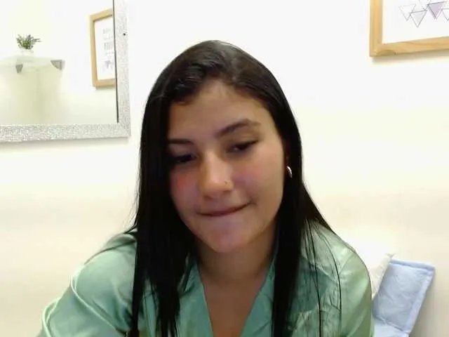 Freechat louisk2 on BongaCams