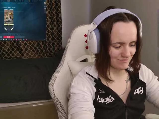 Freechat LunaL0ve on BongaCams