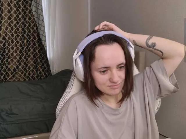 Freechat LunaL0ve on BongaCams