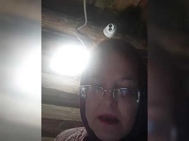 Madam-oss on BongaCams 