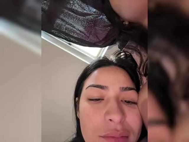 Offline Majo-melisa on BongaCams