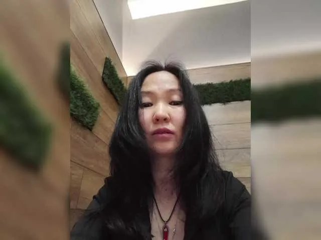 Freechat Manamy on BongaCams