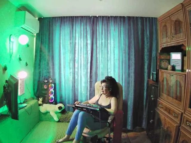 Freechat Margarita33 on BongaCams