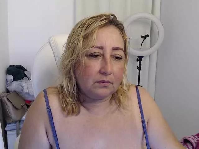 Mature2025 on BongaCams