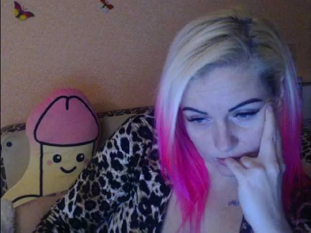 melek-7250 on BongaCams 