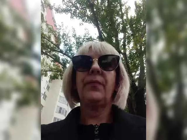 Freechat mery8poppins on BongaCams