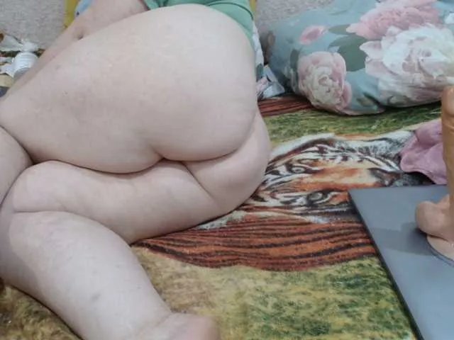 Freechat MILAax on BongaCams