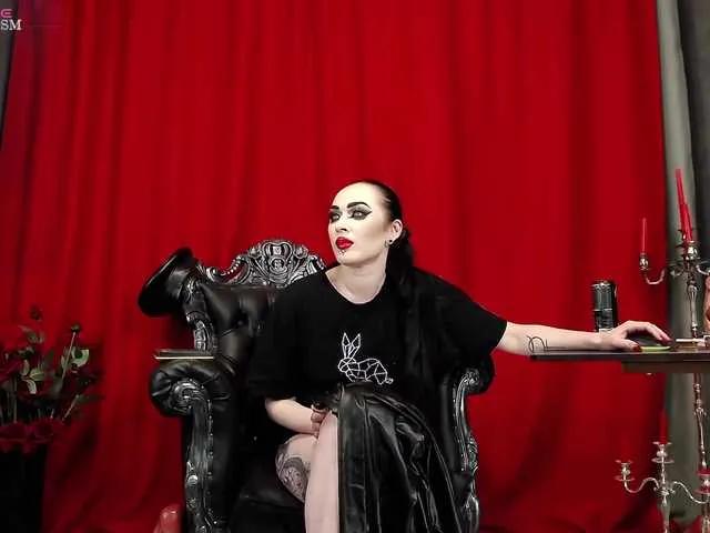 Freechat MistressVenena on BongaCams