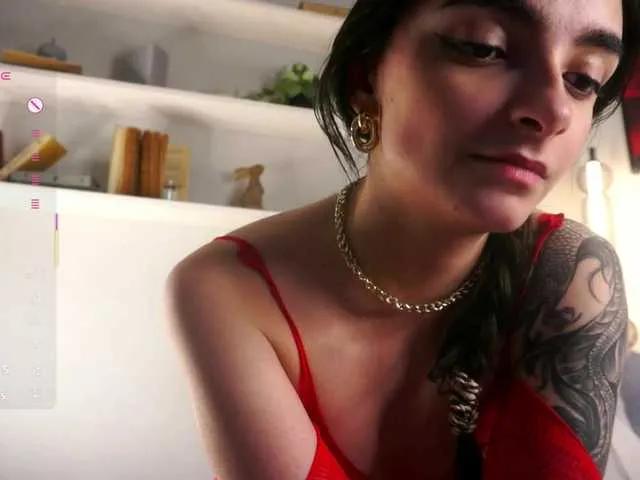 Freechat Morena-Dolcce on BongaCams