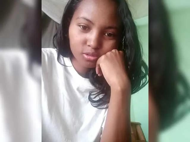 Offline Murielle-1 on BongaCams