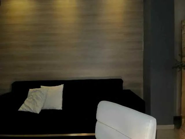 Freechat NiaHolland on BongaCams