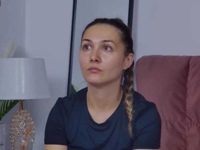 NicoleLegh on BongaCams