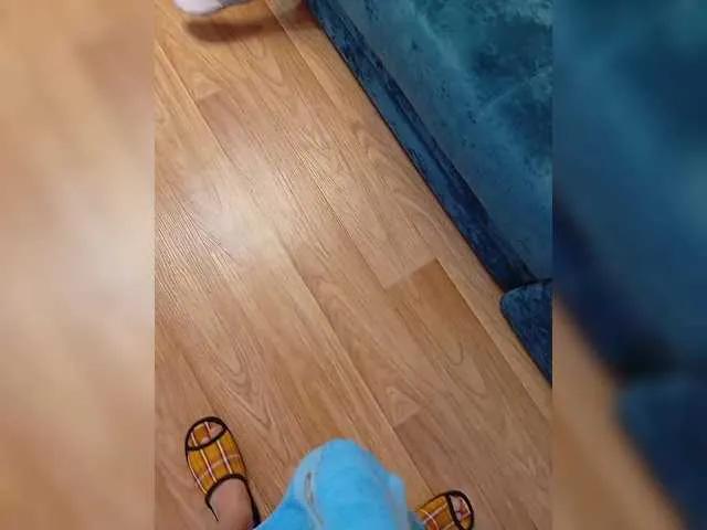 Offline Niki233221 on BongaCams