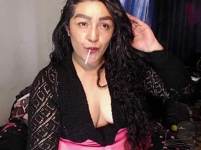 BongaCams pepiitaa-pexx is Freechat pepiitaa-pexx — a good conversation, good vibrations and a lot of passion