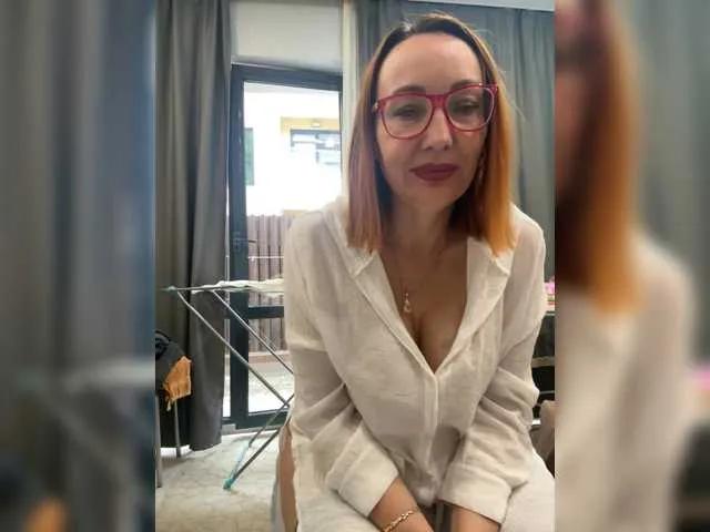 Offline Pink-Lips on BongaCams