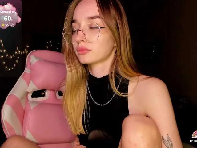 Polikinesis — Freechat on BongaCams