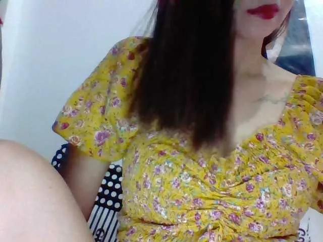 Freechat pornadrianna on BongaCams