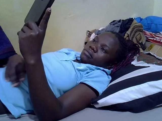 Pretty-doll on BongaCams