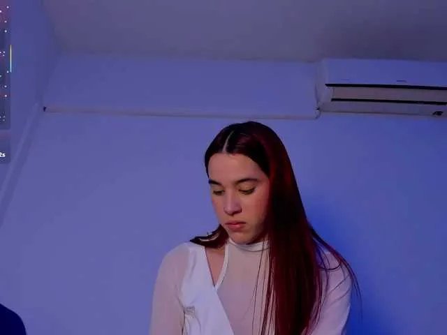 Freechat RedHeadSusy on BongaCams