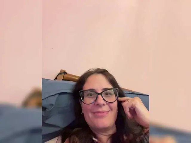 RiskyKitten — Show and rub tits in public 