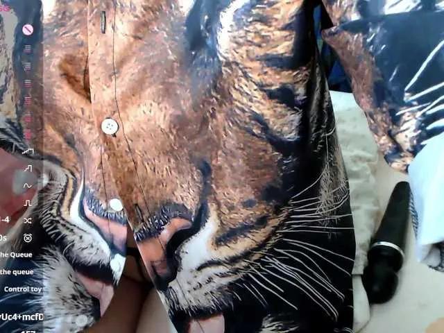 Freechat rosestar on BongaCams